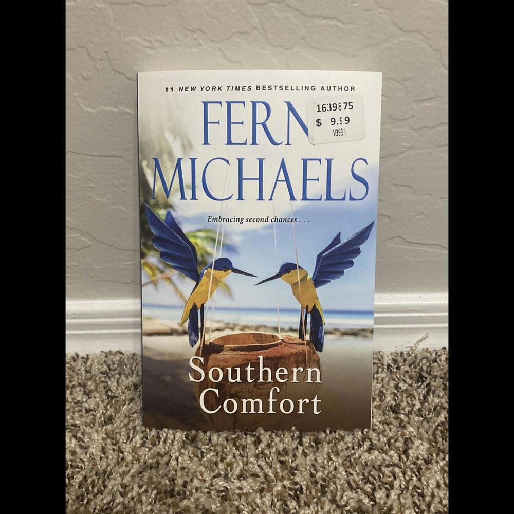 Southern Comfort - Paperback By Michaels, Fern - VERY GOOD CONDITION